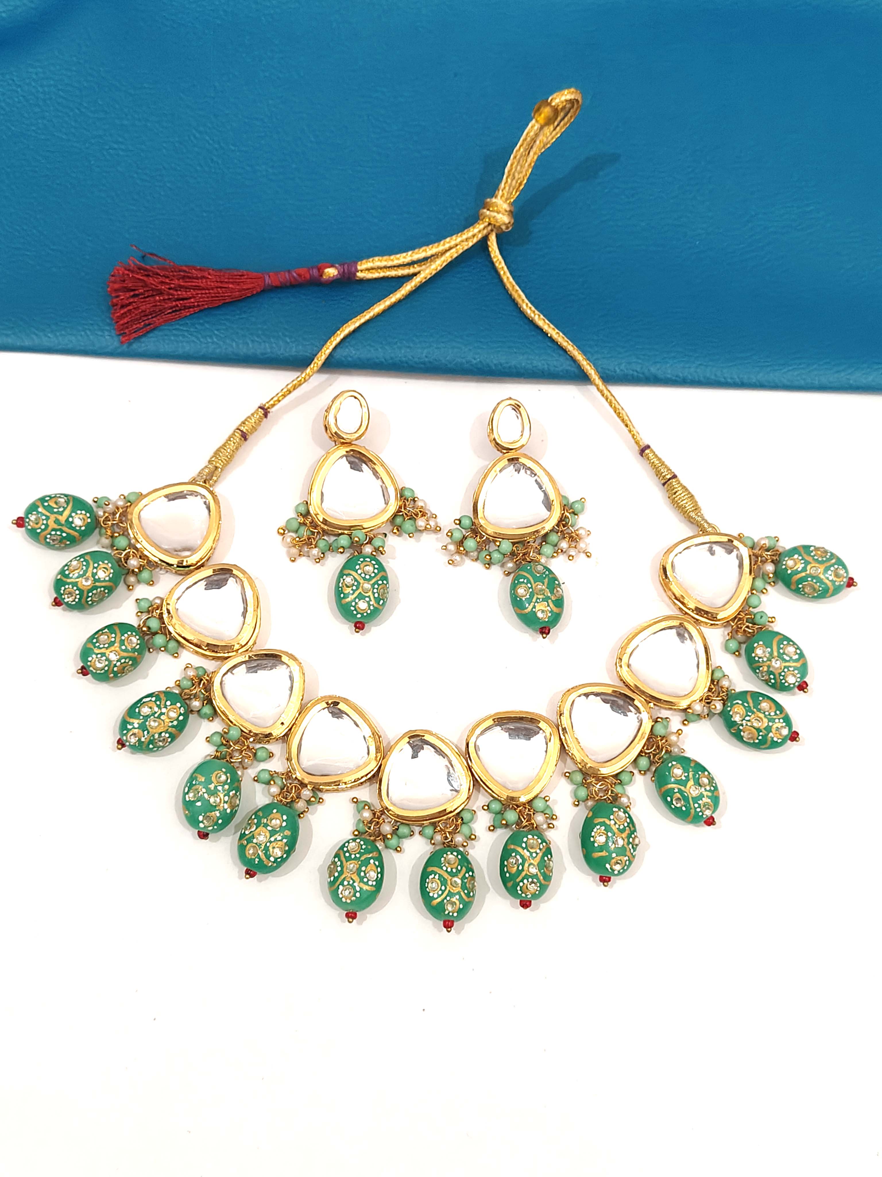 Kundan Emerald Green Necklace and Earring Set