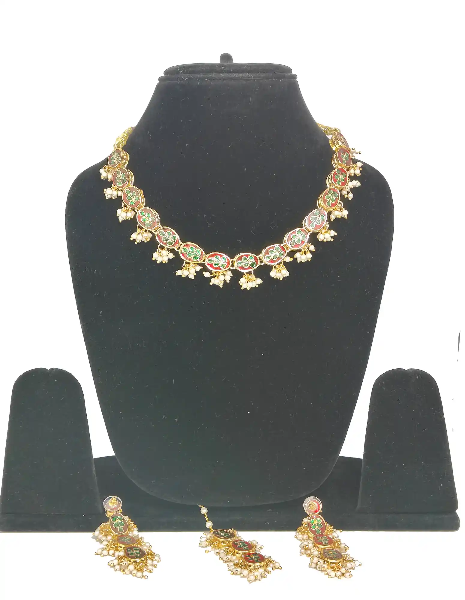 Back Side of White Beaded Kundan Single Layered - White White Beads Kundan Necklace Set - Image 4