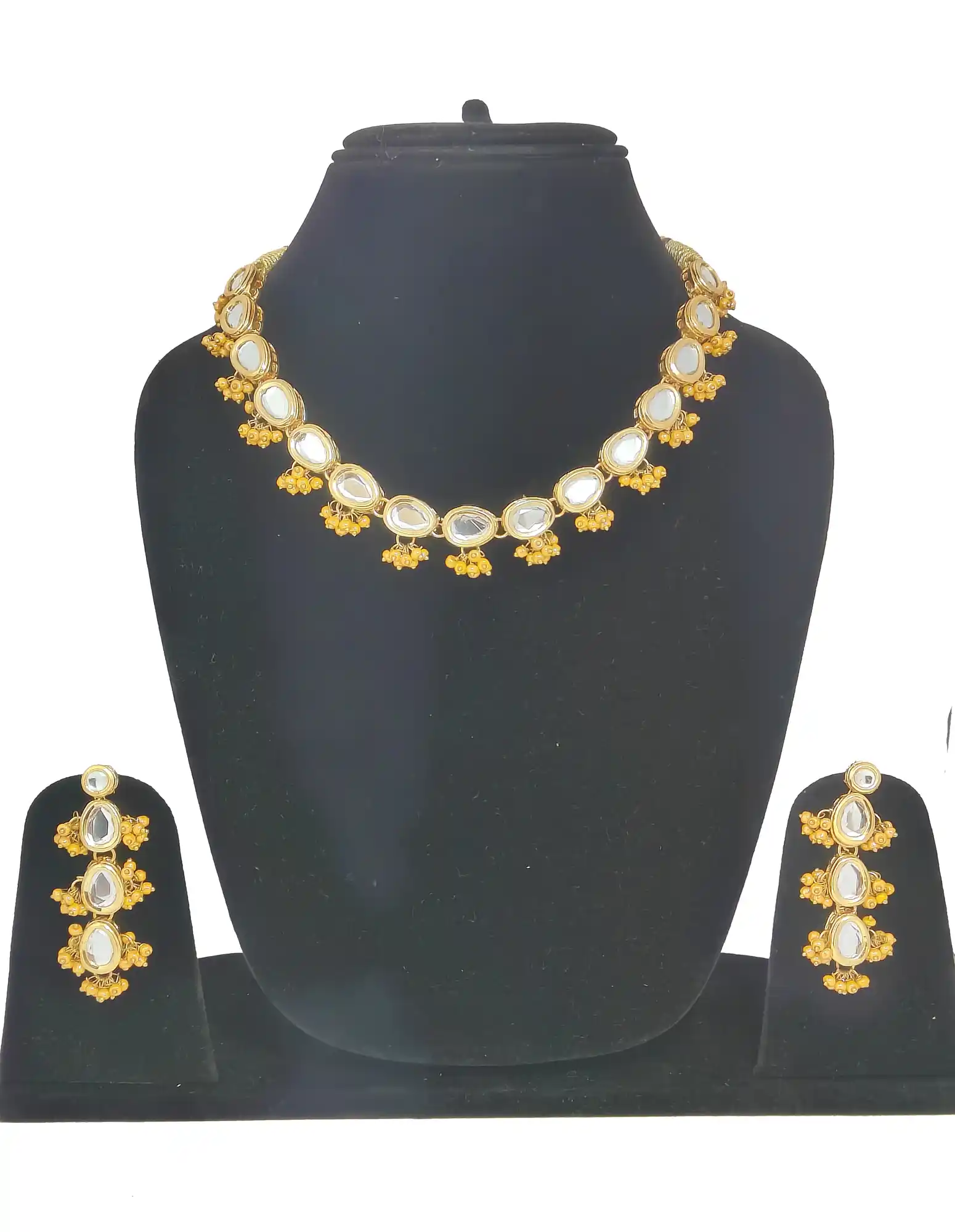 Front View of Yellow Beaded Kundan Neckalce - for jewellery making