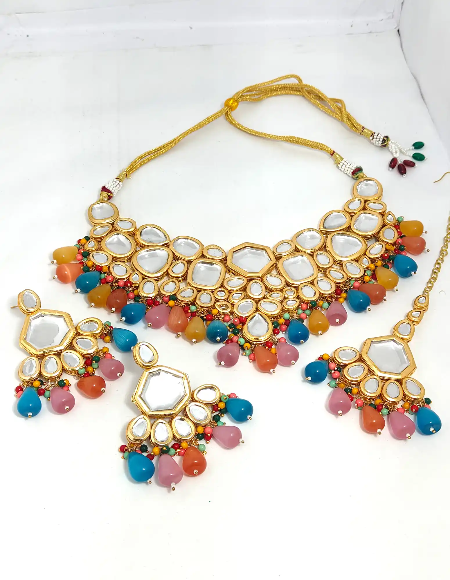 18K Gold plated Multi color Set Main View - Multicolor Kundan Monalisa Necklace - Image 5