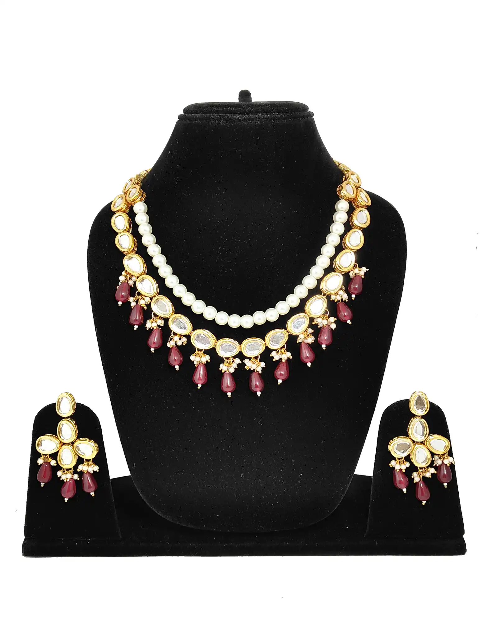Front view of Maroon Pearl Kundan Set